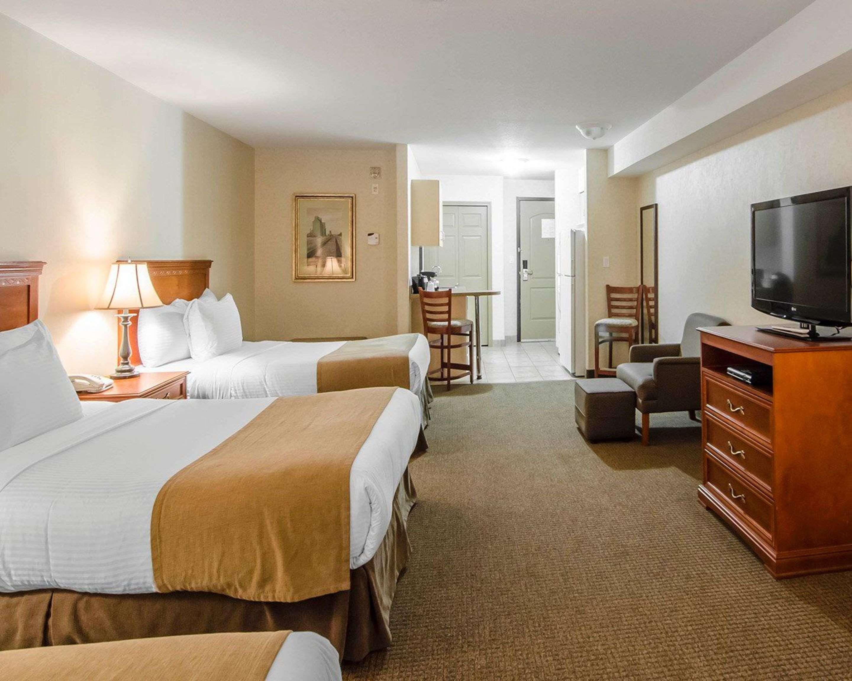 Quality & Hotel 3*