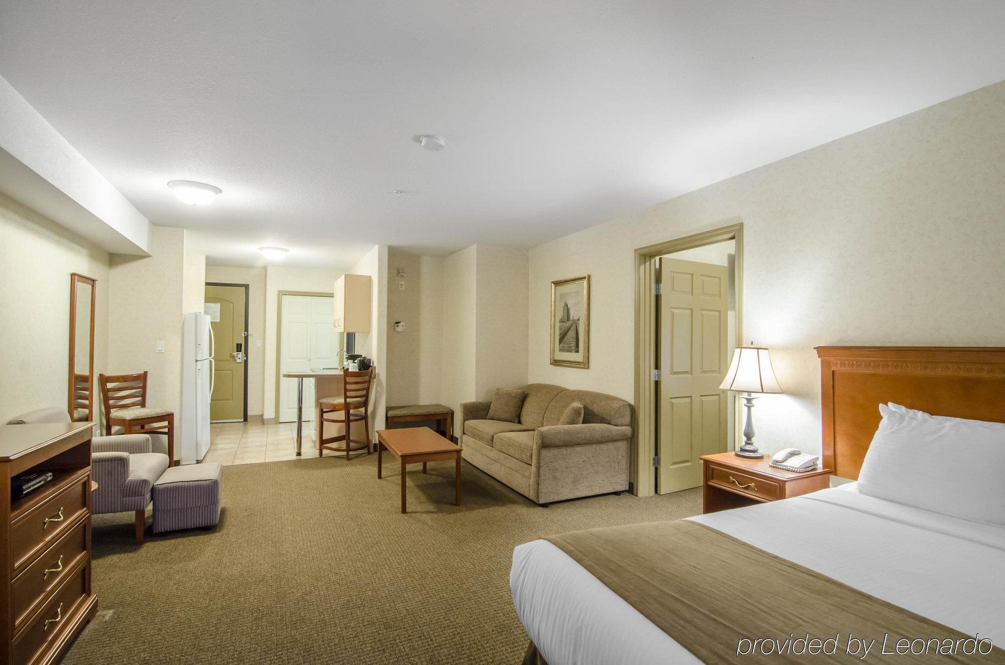 Quality & Hotel Grande Prairie